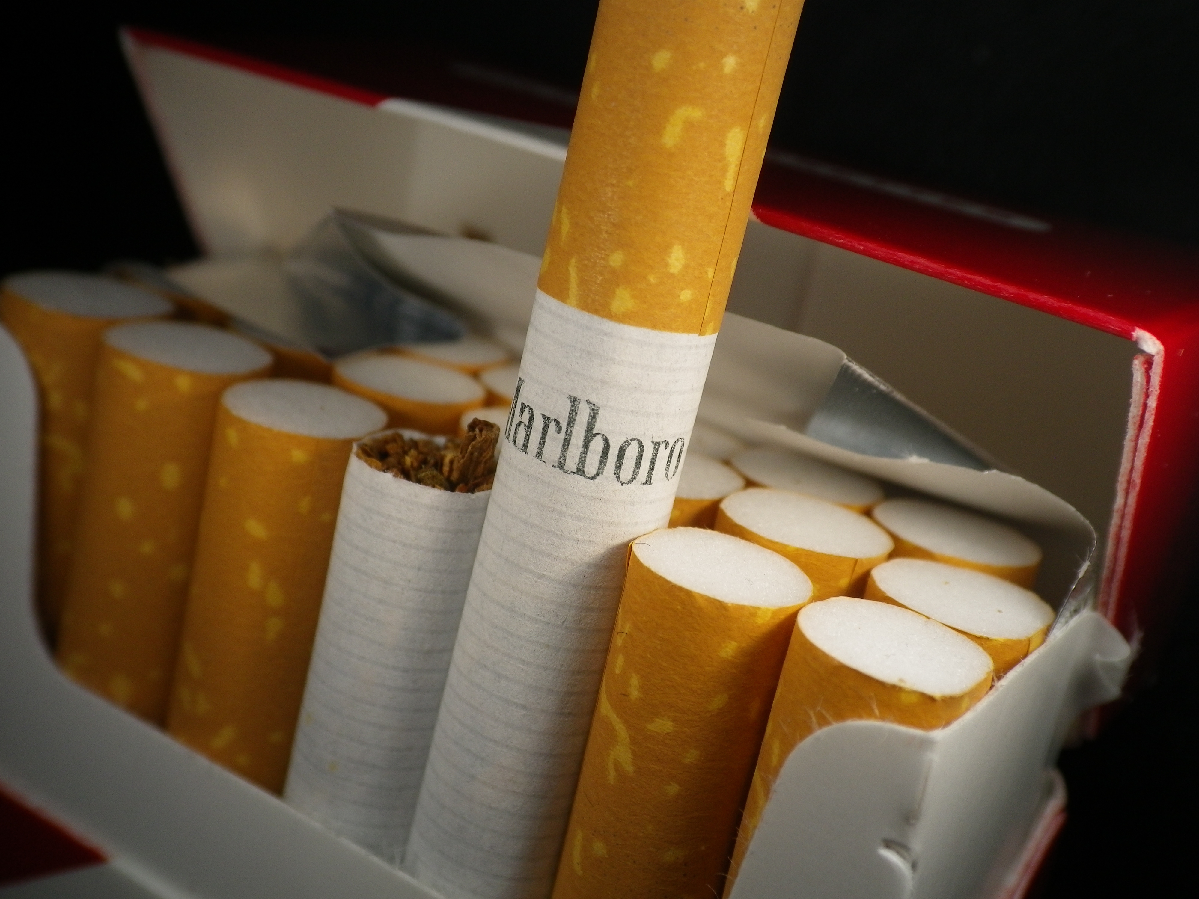 marlboro4wiki2.jpg marlboro4wiki2.jpg